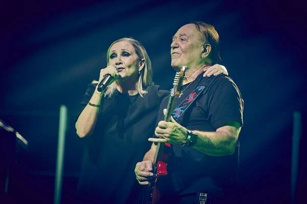 Zhubla tak, že jí padající kalhoty držel spínací špendlík: Basikovou vyčerpaly koncerty, muzikálových rolí se kvůli věku vzdala