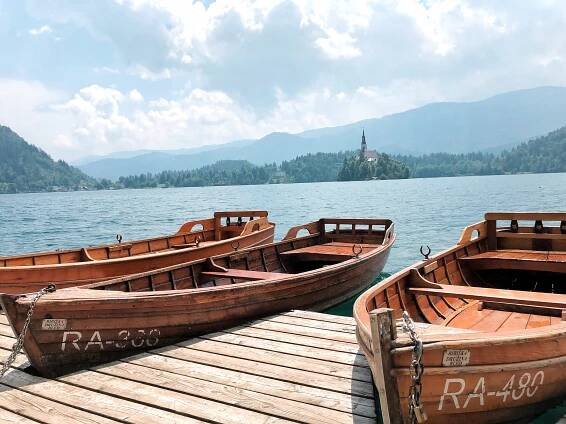 SLOVINSKÁ ROADTRIP TŘETÍ DÍL – VÝLET NA JEZERO BLED – Máma na cestách