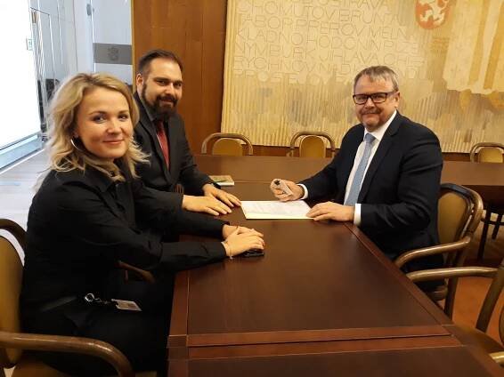 Ministr dopravy, Aleš Kratina, Monika Oborná