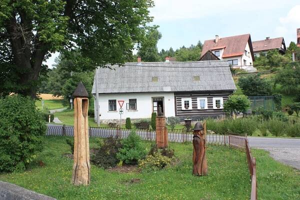 Obec Mříčná na Jilemnicku a... - Vesnice