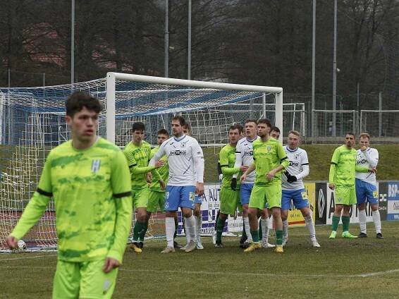 FOTO: Jiskra vyhrála také pro nedávno zesnulého brankáře Brataniče