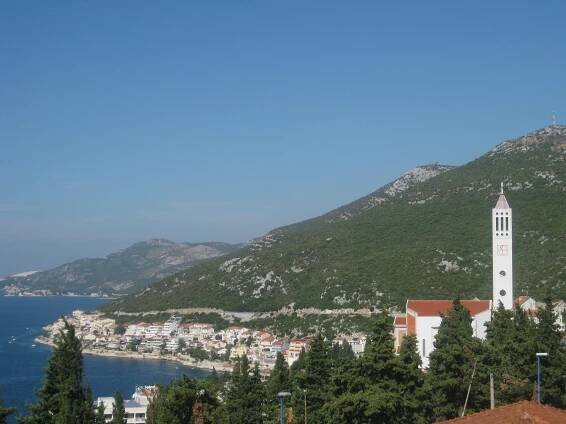 Neum z vrchu