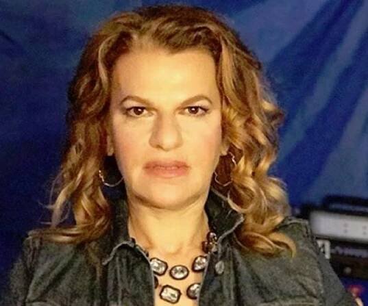 Sandra Bernhard Biography - Facts, Childhood, Family Life & Achievements