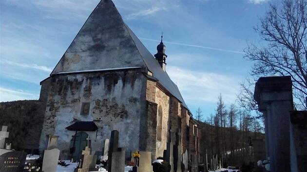 Umrlcova nevěsta i ohlasy ze záhrobí. Opravdu ve Velharticích straší?