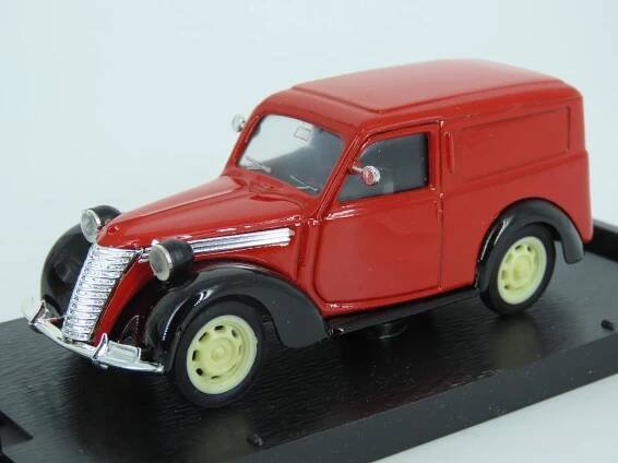 Fiat 1100  E   Brumm 1:43 B053 - Modely automobilů
