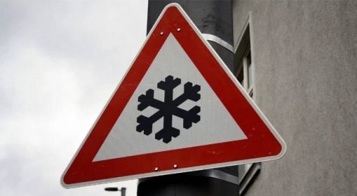 Základní zimní dopravní značky