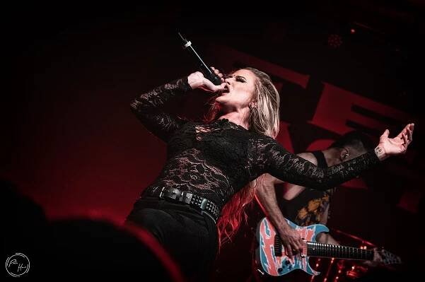Butcher Babies, Heidi Shepherd/foto: Petr Hanč