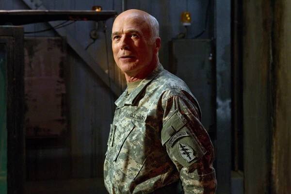 Smallville - Vlastenec - Z filmu - Michael Hogan