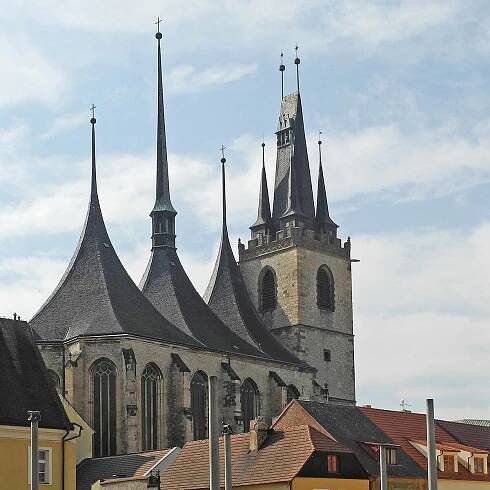 File:Louny-Nikolauskirche-01.jpg - Wikimedia Commons