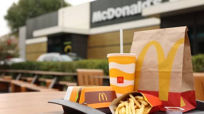 Trumpova cla dusí byznys. McDonald’s a General Motors ztrácejí tržby