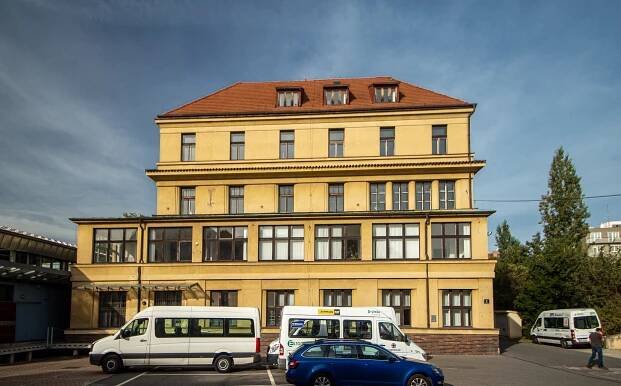 Soubor:Jedličkův ústav na Pankráci 1.jpg – Wikipedie