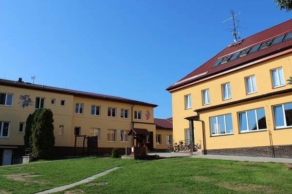 Škola - Školská zařízení - Obec Dražice