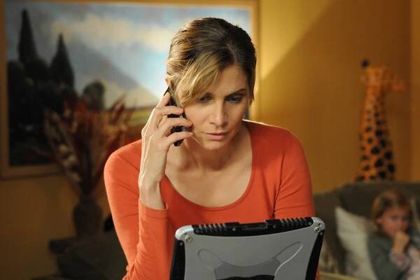 Elizabeth Mitchell Talks REVOLUTION, DOLLS BEHAVING BADLY, and More