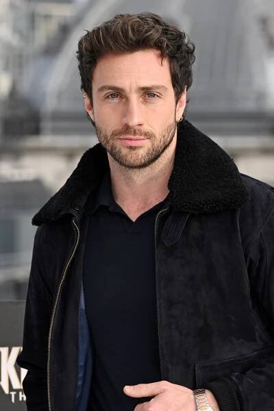 Aaron Taylor-Johnson drops a jacket for people with their life together