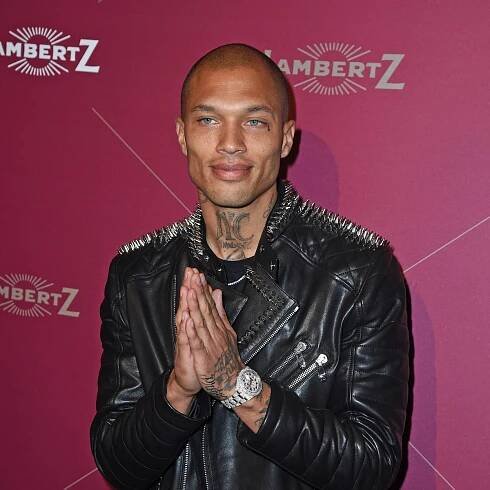 Jeremy Meeks Reveals Whether He’s Single! Plus, He Dishes on New Movie