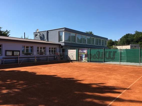 Hodina plážového volejbalu v plzeňském Sportcentru Roudná