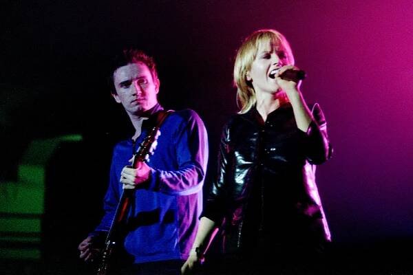 Soubor:The Cranberries, Palalido, Italy, April 20, 1999.jpg