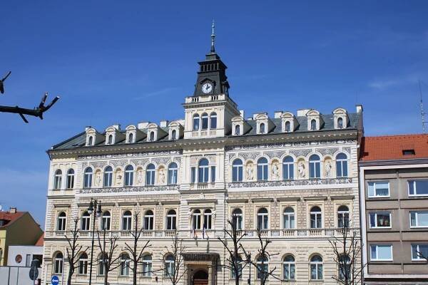 Louny - městský úřad foto 3