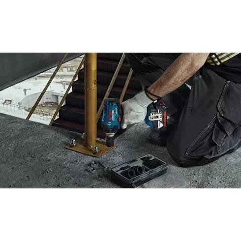 Aku rázový utahovák Bosch GDS 18V-400 Professional 2x18V/5,0Ah 06019K0020 