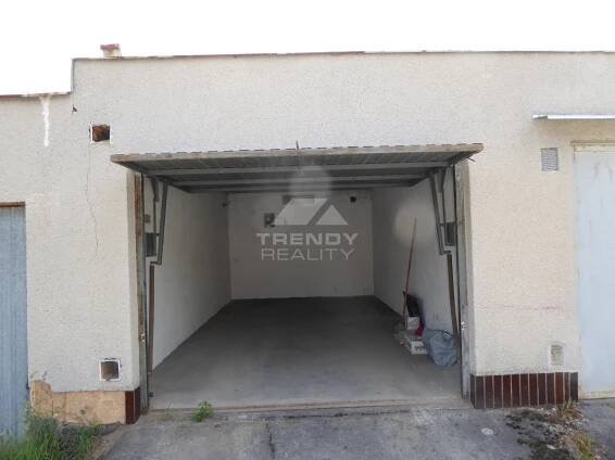Prodej řadové garáže, 20m⊃2;, Levandulová ul., Plzeň - Doubravka - Realizováno - Prodáno nebo Pronajmuto | Trendy Reality