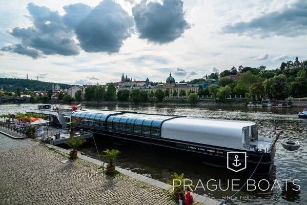 Firemní akce | Prague-Boats.cz