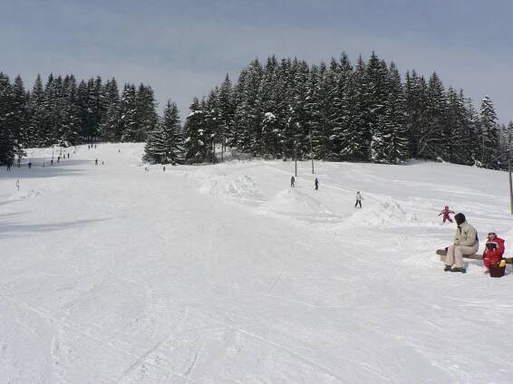 Ski areál Jezerné - Velké Karlovice - ubytování, počasí, online webkamera, otevírací doba, akce