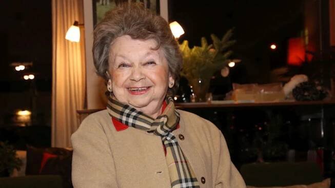 Zemřela Aťka Janoušková