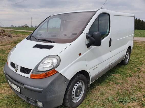 Bazar: prodej Renault Trafic Renault Trafic 2,5 DCI L1H1 99kW manuál, ojeté, nafta, rok 2005, barva bílá - Portál řidiče