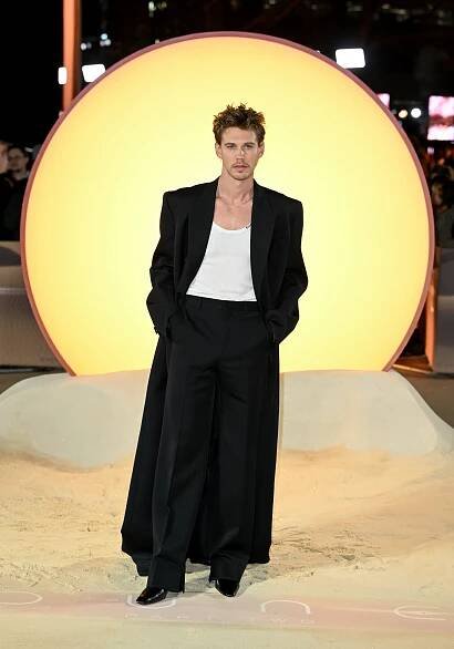 'Dune: Part Two' World Premiere Red Carpet Photos: Timothée Chalamet, Zendaya & Anya Taylor-Joy