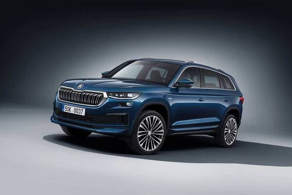 2021-Skoda_Kodiaq_Laurin_a_Klement-facelift- (1) - auto-mania.cz