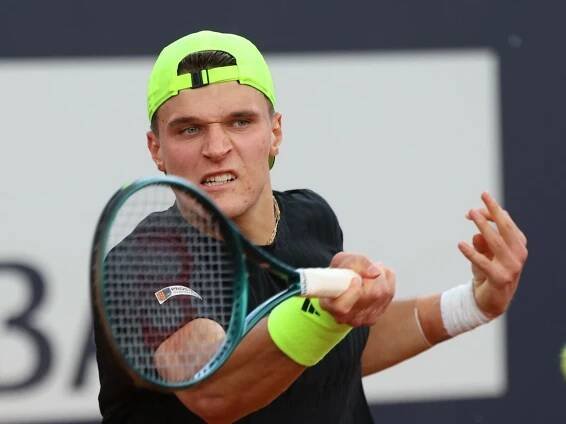 Porážka, i tak je Menšík poprvé v TOP 20. Zvládl to rychleji než Lendl i Berdych