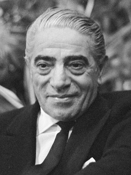 Soubor:Aristotle Onassis 1967cr.jpg – Wikipedie