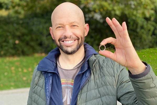 Jon Cryer's Wife Jokes that the Man Who Found His Wedding Ring 'May Have Saved a Marriage'