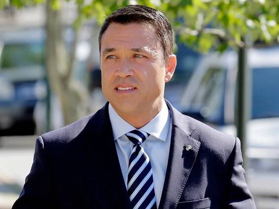 Michael Grimm, former House member convicted of tax fraud, is paralyzed in fall from horse