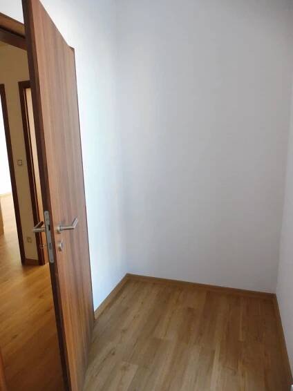 Pronájem bytu 2+kk 55 m², Pod Svahem, Hradec Králové, Královéhradecký kraj
