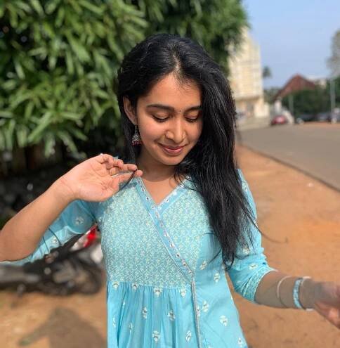 Bhama Arun: Wiki, Age, Biography, Family, Movies, and 30+ Beautiful Photos 33
