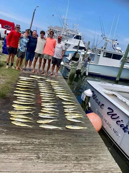 Gallery | West Wind Fishing Charter | Deep Sea Fishing Charters 