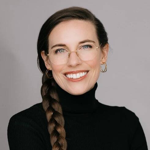 ABOUT — Erin Clare Brown