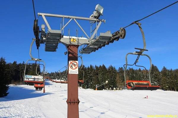 Sedačková lanovka Nové Město na Moravě - Harusův kopec