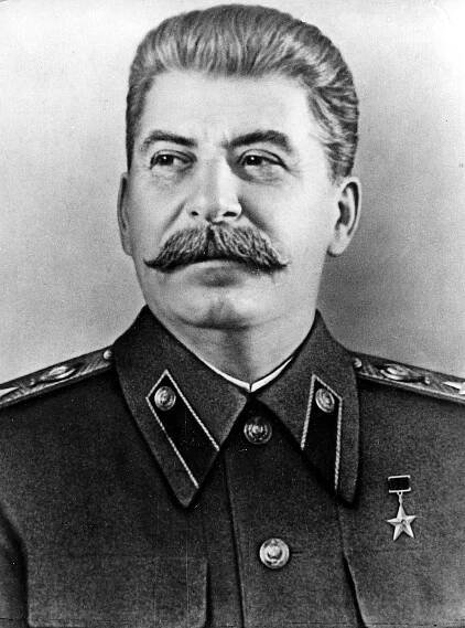 Hitler vs Stalin: Rozdíl a srovnání