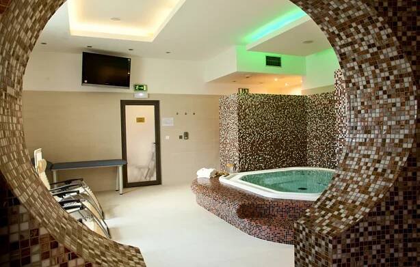 Romantické hýčkání s wellness na zámku Liblice****