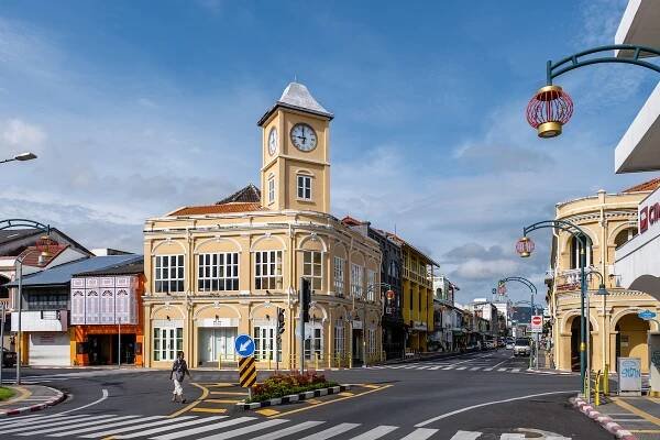 Phuket Town Tour - The Tint at Phuket