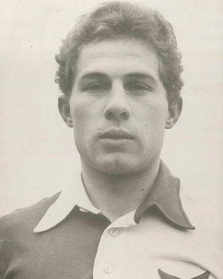 Ve věku 87 let zemřel legendární obránce Slavie Jan Lála. Na MS 1962 v Chile získal stříbro
