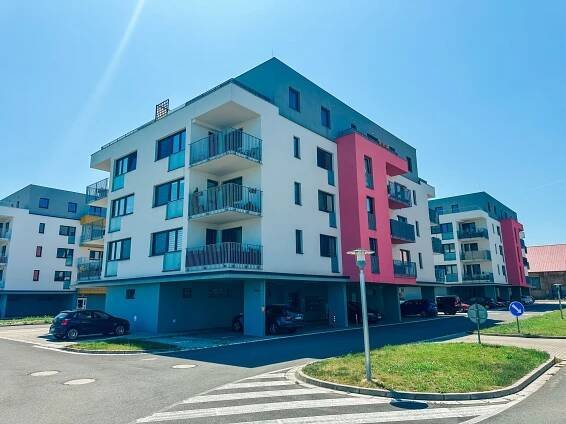 Prodej bytu 3kk s lodžií a sklepem, 77m, ul. U Kasáren, Dašice, obrázek č.8