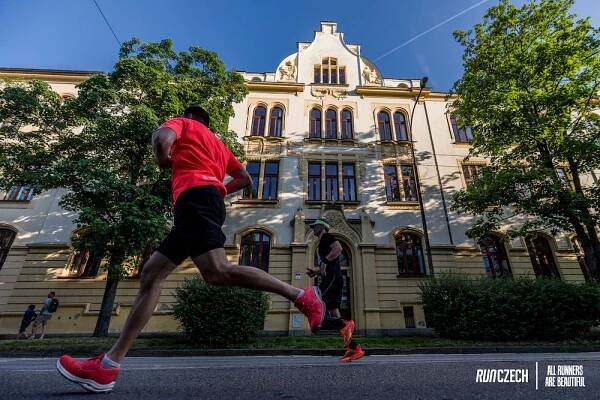 České Budějovice se na Den Dětí rozběhnou. RunCzech láká na půlmaraton i novou pětku