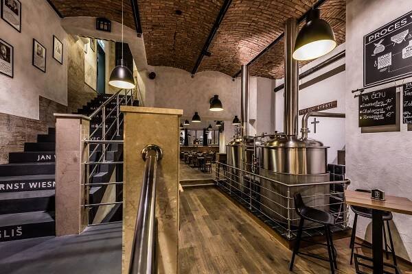 Restaurace a pivovar U Tomana – StavbaWeb
