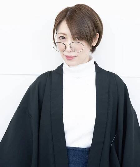 左馬あかり先生