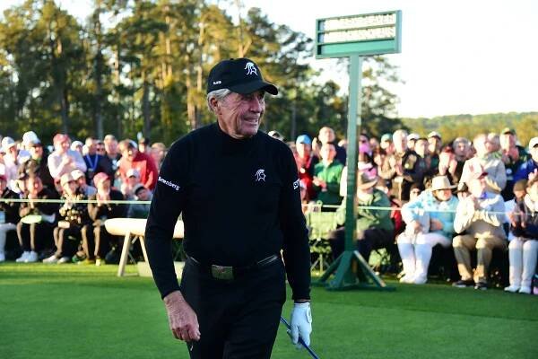 Why do Masters champions win a green jacket?