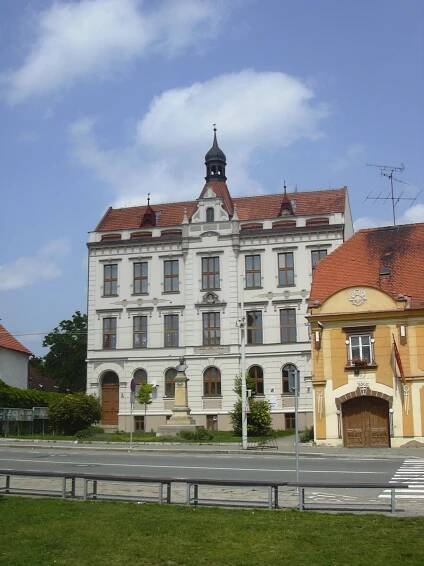 Soubor:Základní umělecká škola Františka Sušila.jpg – Wikipedie