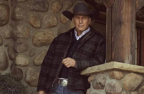 Kevin Costner stále zuby nehty brání ranč. ‚Westernový‘ seriál Yellowstone ani v nové sérii nepoleví